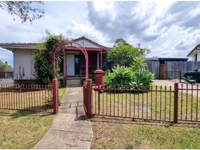 House for rent in Airds, Sydney