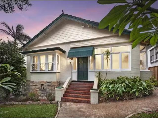House for rent in Lower North Shore, Sydney