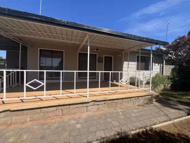 House for rent in Hillston, New South Wales