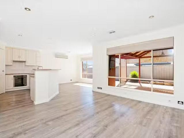 House for rent in Woodcroft, Adelaide