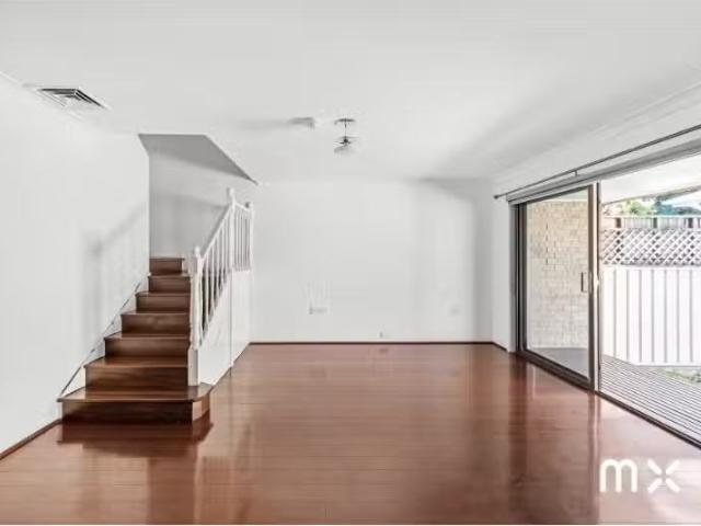 Condo for rent in Wollongong West, New South Wales