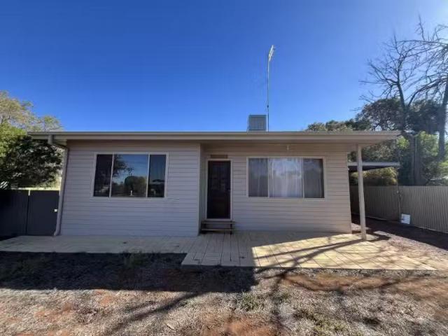 House for rent in Hillston, New South Wales