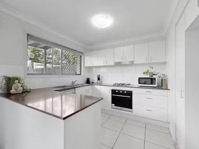 House for rent in Halpine Lakes, Greater Brisbane