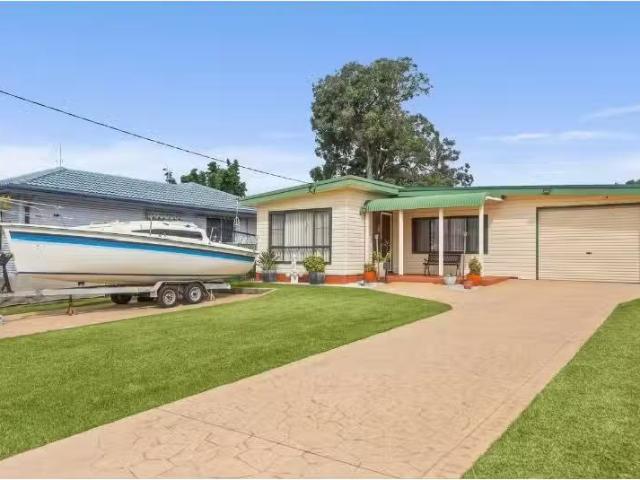 House for rent in Oak Flats Dc, New South Wales