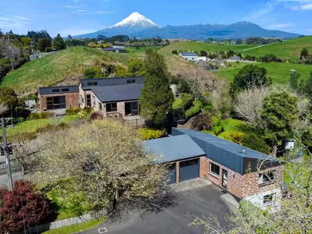 House for rent in Hurworth, New Plymouth