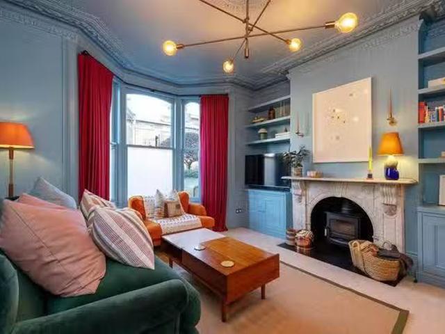 Apartment for rent in Stroud Green, Greater London