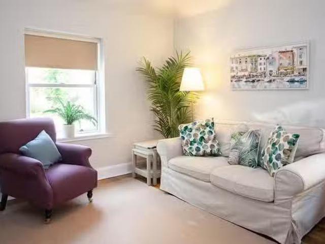 Apartment for rent in Dumbreck, Scotland