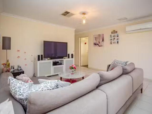 House for rent in Queens Park, Western Australia