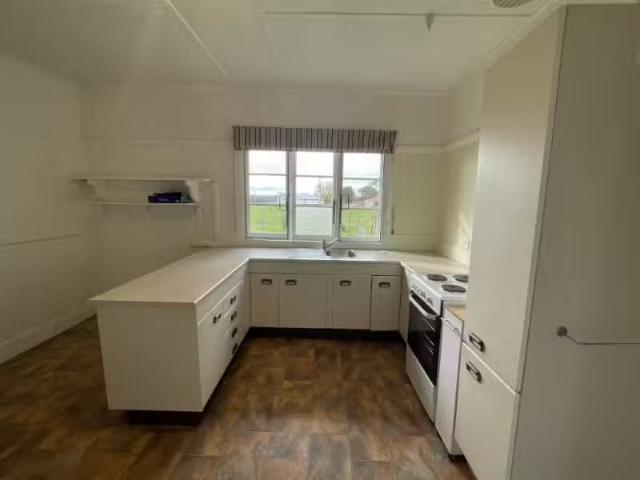 House for rent in Saumarez, New South Wales