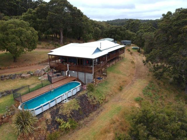 Cottage for sale in Walpole, Western Australia