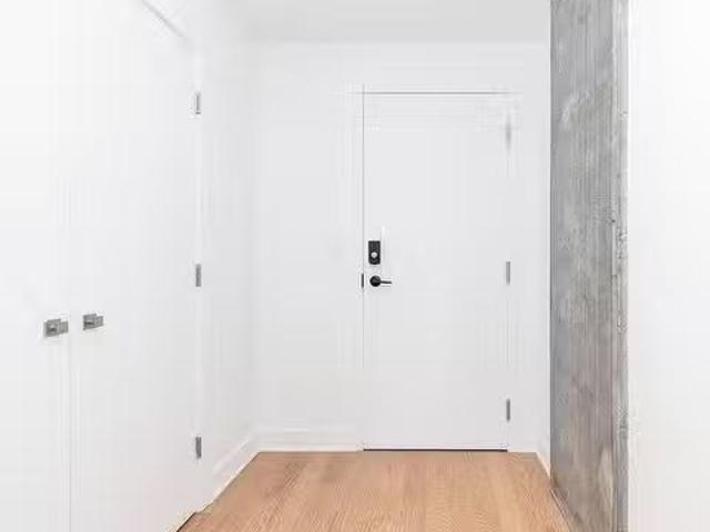 Apartment for rent in Longueuil, Quebec