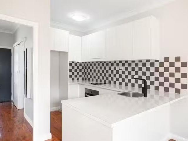 Apartment for rent in Wollongong West, New South Wales