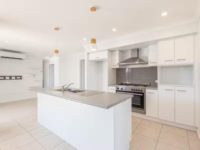 House for rent in Jones Hill, Queensland