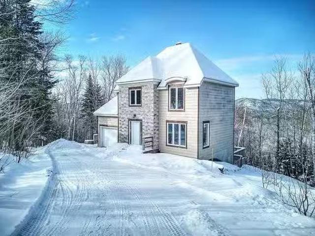 House for rent in Laurentides, Quebec