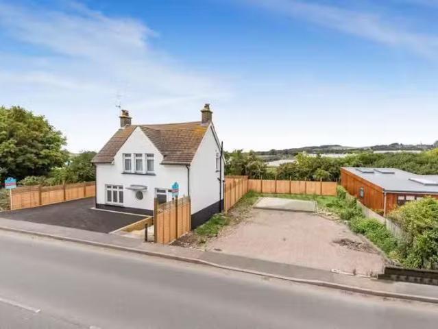 House for rent in Fishersgate, West Sussex