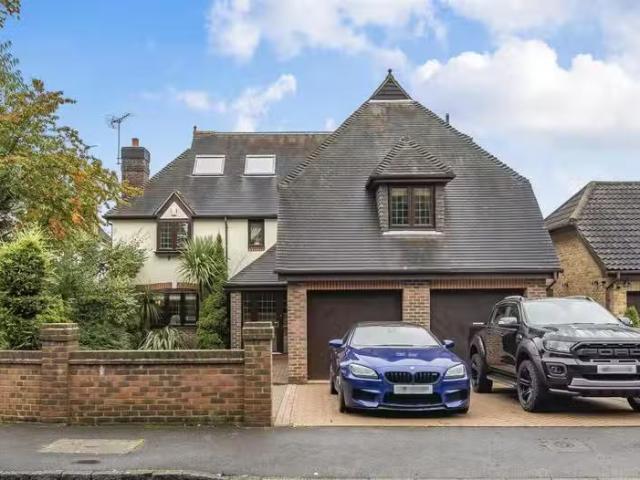 House for rent in Red Hill, Surrey