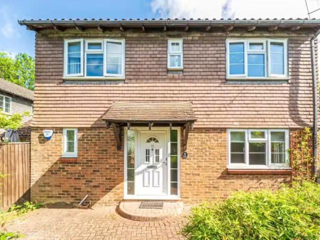 House for rent in Five Acres, Hertfordshire