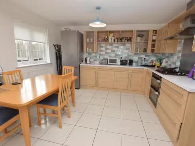 House for rent in Mile End, Fordham Heath