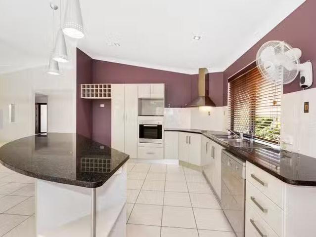 House for rent in Bushland Beach, Queensland