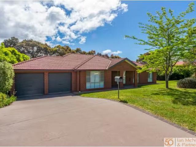 House for rent in Jerrabomberra, Queanbeyan