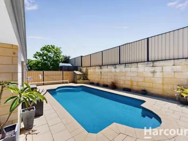 House for rent in Carramar, Western Australia