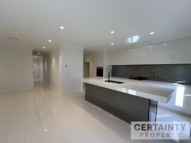Condo for rent in Sydney, New South Wales
