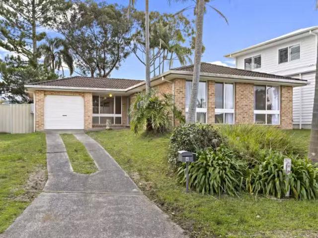 House for rent in Bateau Bay, New South Wales