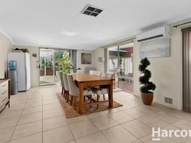 House for rent in Hocking, Western Australia