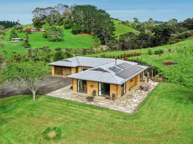 House for rent in Waitākere, Waitākere Ranges