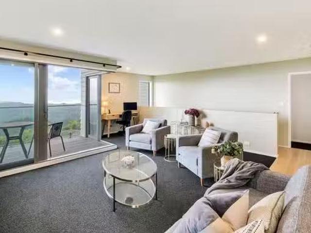 Apartment for rent in Oratia