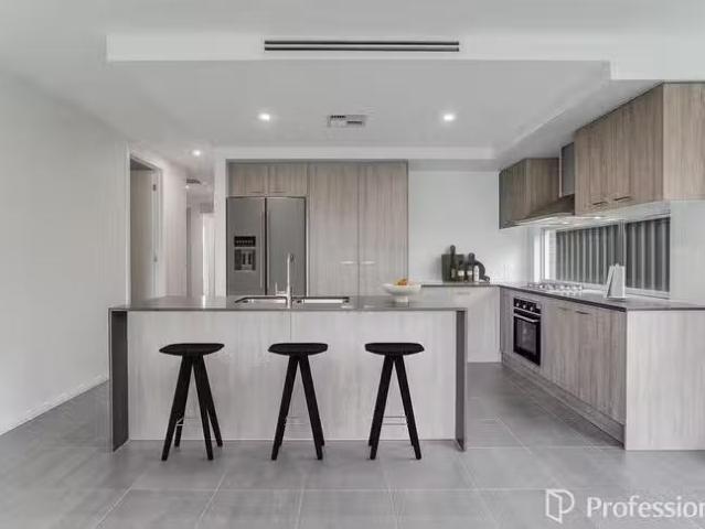 House for rent in Orton Park, New South Wales