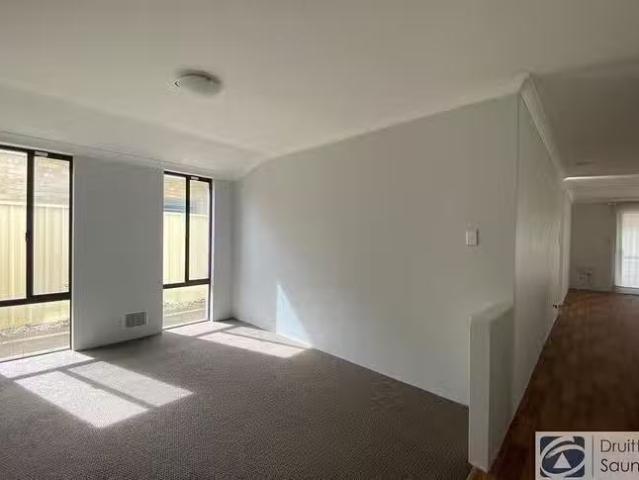 House for rent in Carlisle, Western Australia