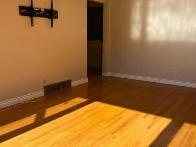 House for rent in Cambridge, Ontario