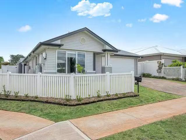 House for rent in Highfields, Queensland