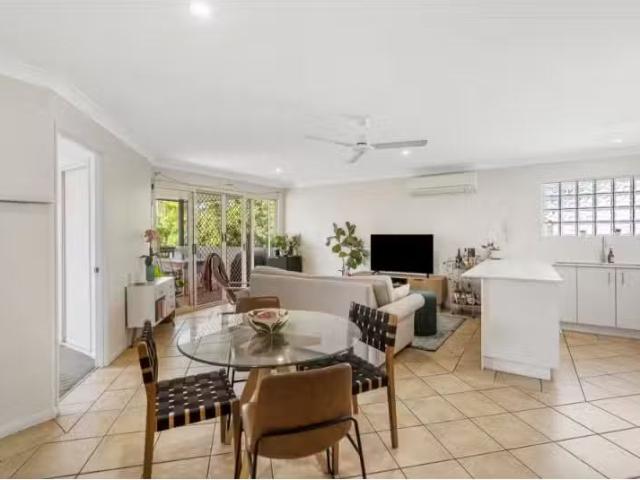 Apartment for rent in Toombul, Queensland