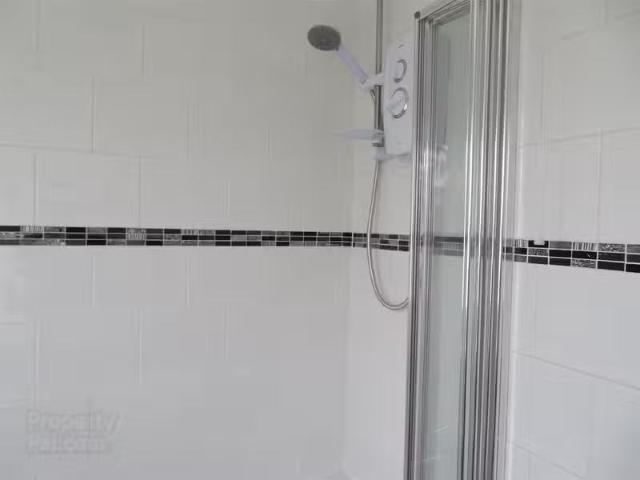 House to rent in Corry, Connacht