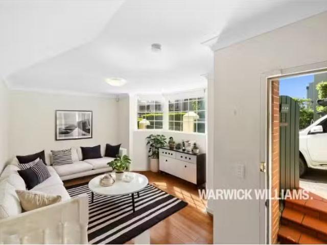 Condo for rent in Sydney, New South Wales