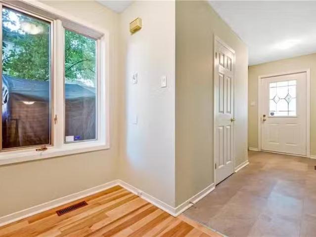 Condo for rent in Mulhurst Bay, Ontario