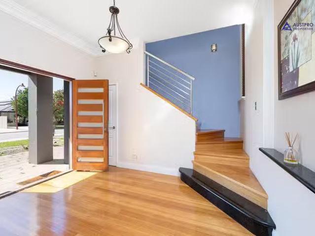 House for rent in Canning Vale, Western Australia
