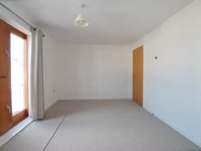 House for rent in Southfields, Greater London