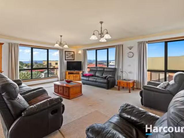 House for rent in Shearwater, Tasmania