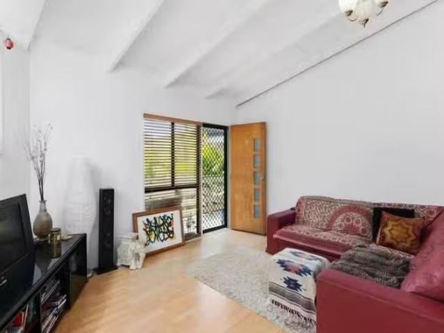 Apartment for rent in Piallamore, New South Wales