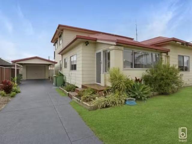 House for rent in Toowoon Bay, New South Wales