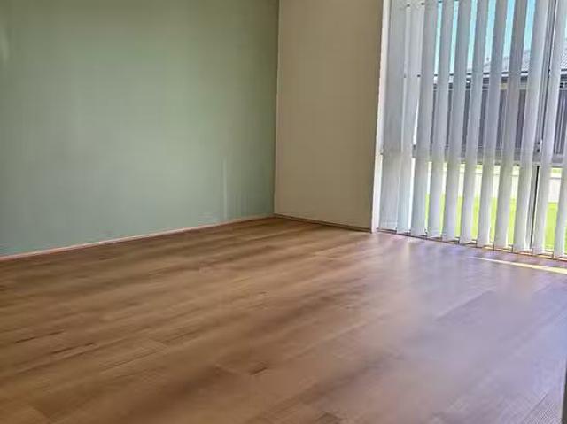 House for rent in High Wycombe, Western Australia