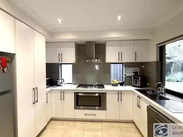 House for rent in Stirling, Western Australia