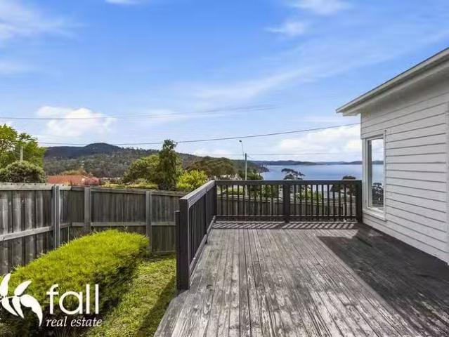 House for rent in Kingston Beach, Tasmania