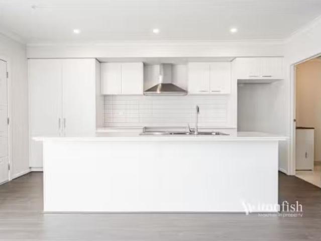 Condo for rent in Camerons Creek, Victoria