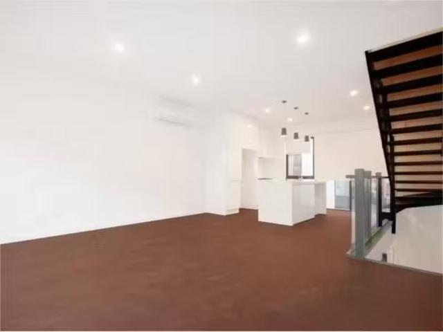 Condo for rent in Camerons Creek, Victoria