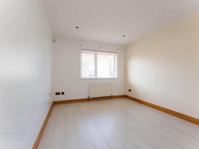 Apartment to rent in Corry, Connacht