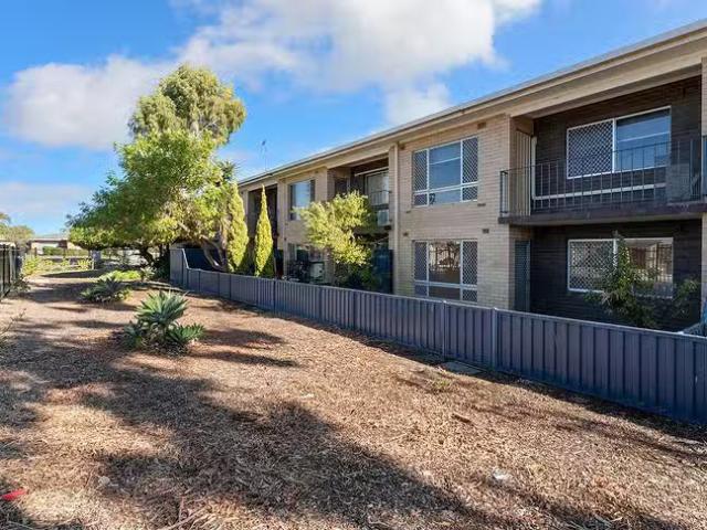 Apartment for rent in Lynwood, Western Australia